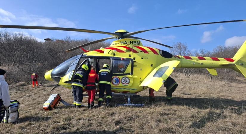 Dráma a Balatonnál: Mentőhelikopter vitt el egy 7 éves kisfiút, nagy baj történt