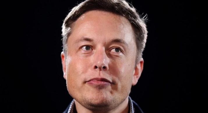 Elon Musk hétfőn robbant – Jön a világot megrengető bejelentés