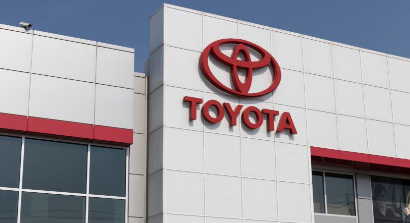 Hatalmas újítást jelentett be a Toyota: ezzel rengeteget spórolhatnak majd az új tulajok