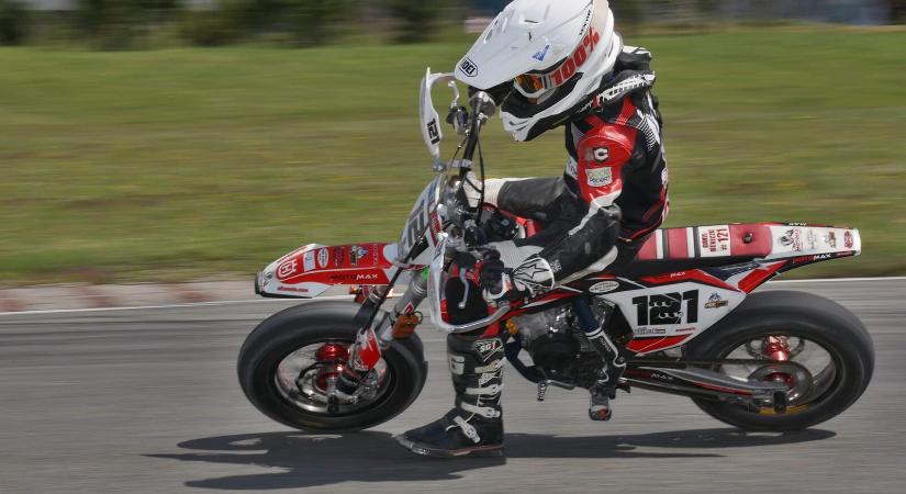 Supermoto-vb – A négyszeres világbajnok is várja a visontai futamot