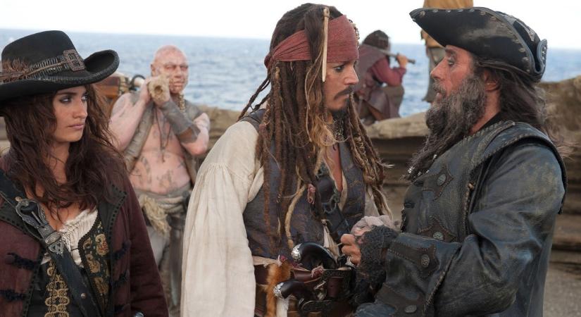 Johnny Depp végül tényleg visszatér A Karib-tenger kalózai fedélzetére?