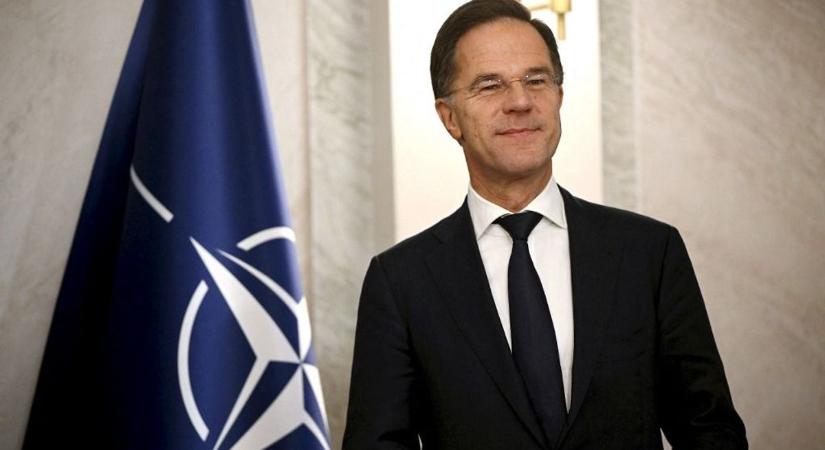 NATO főtitkár: Amerika mutasson erőt, Európa meg pénzt és elmét