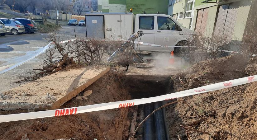 Közlekedők, figyelem! Hibaelhárítás a Kossuth utcán