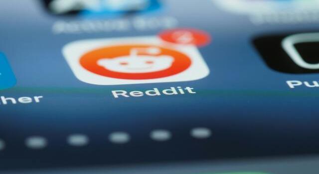 A Reddit is fizetős útra lép: prémium közösségek és új funkciók érkeznek