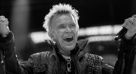 Budapestre jön Billy Idol