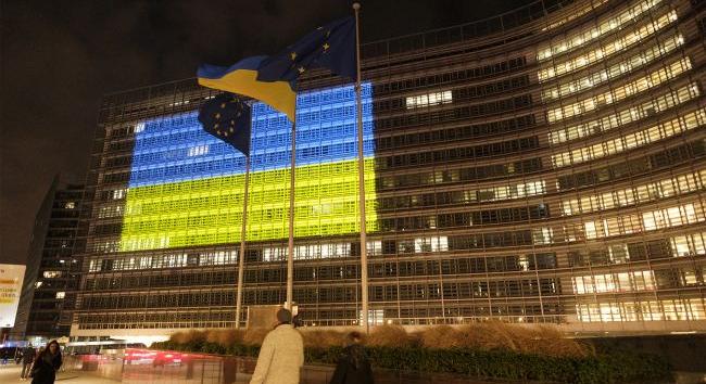 Az Európai Unió Ukrajnának nyújtandó 5 milliárd eurós további katonai támogatásról tárgyal