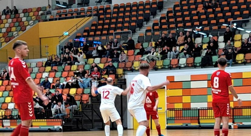 Fordulatokkal teli fergeteges futsal-meccs