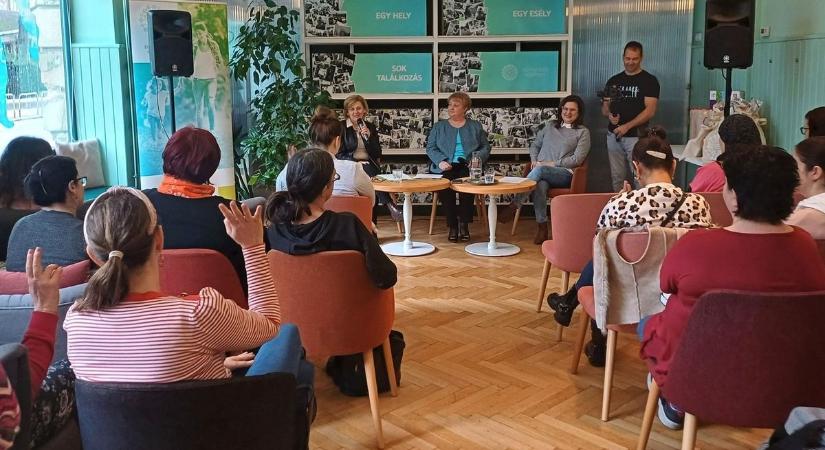 Szerencsejáték-függőség: a gyerekeket óvja az Egyszülős Központ megelőzési programja