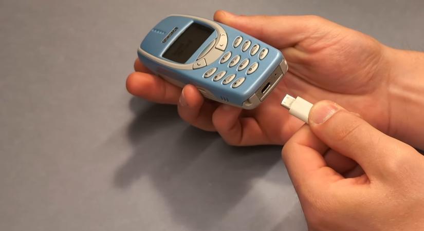 Erre nem számítottunk: már USB-C csatlakozóval is lehet tölteni a Nokia 3310-est