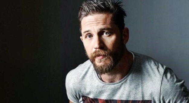 Rá sem ismernél a 20 évvel ezelőtti fotóján: Tom Hardy ma már szégyelli ezt a képet magáról