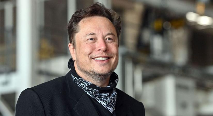 Musk elzárta a Paks II-ellenes pénzcsapot is