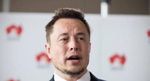 Elon Musk SpaceX-ével egyeztetett egy magyar cég