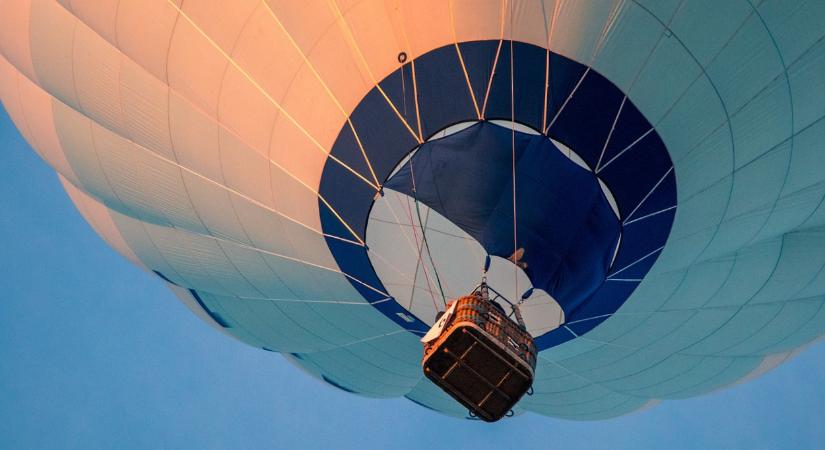 Hőlégballonos sétarepülés a Balaton felett