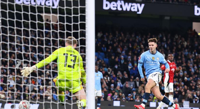 PL: a Manchester City játékosát nézte ki magának a West Ham United – sajtóhír