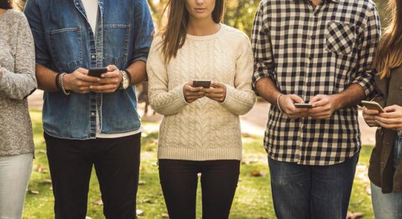 Súlyos árat fizethet, ha ész nélkül oszt meg fotókat az interneten