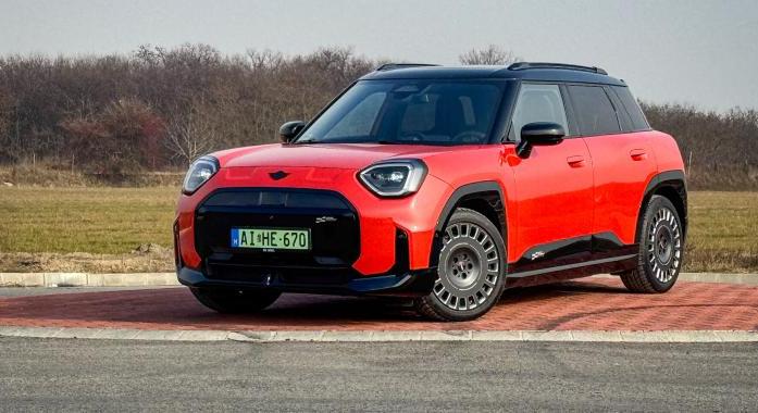 MINI Aceman S JCW - Utcai Rallyfeeling