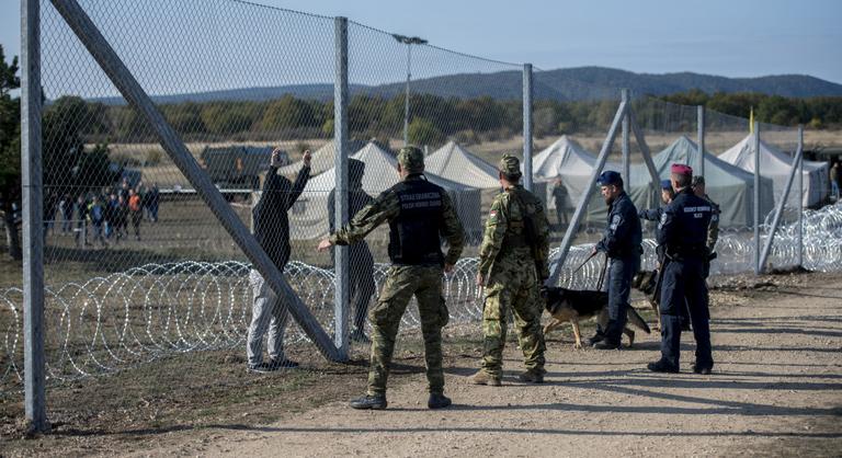 A Fidesz szerint a Tiszta Párt az illegális migrációért és Magyarország politikai zsarolásáért dolgozik