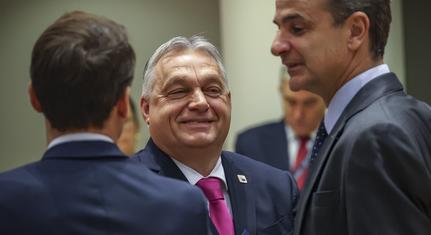 Orbán arra kérte a képviselőket, hogy akik részesültek a Soros-dollármilliárdokból, azokat tiltsák ki Magyarországról