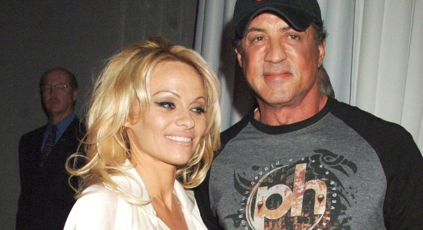 Gyönyörű volt ifjú színésznőként, de elutasította Stallone mellbevágó ajánlatát. Ilyen a kinézete 57 évesen Pamela Andersonnak, aki bátran előjön smink nélkül is