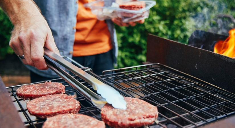 Termékvisszahívás: hamburgerhúst hívtak vissza szalmonella veszélye miatt