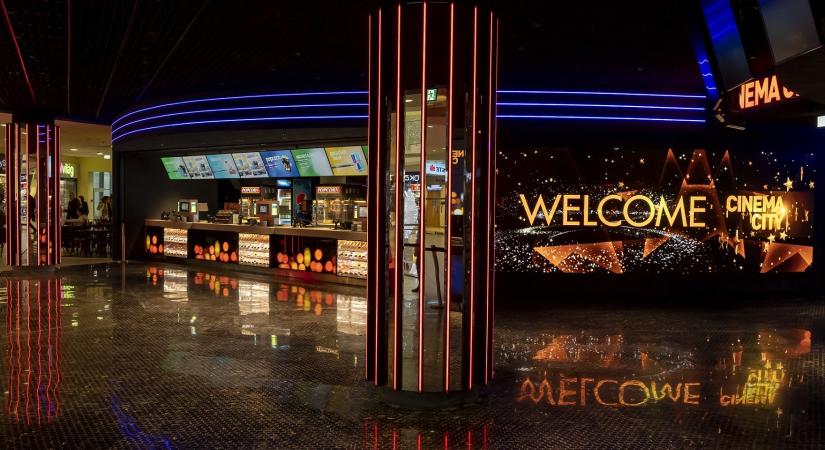 Egy évnyi ingyen mozizással csábít a Cinema City