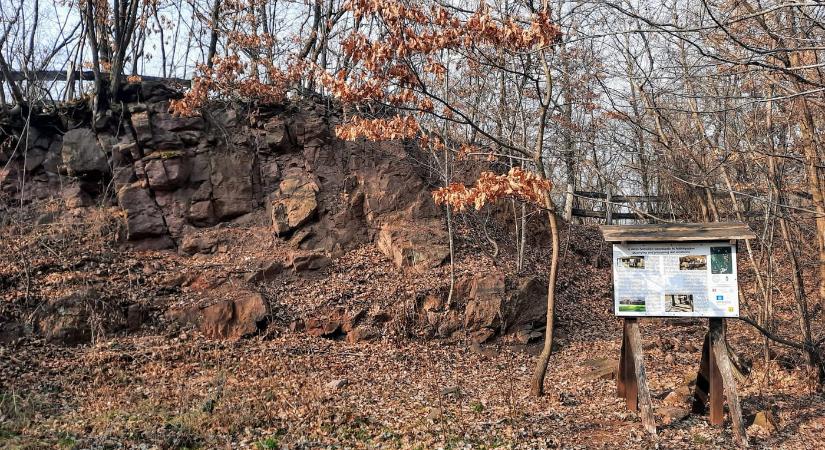 Alsóörs gyöngyszeme: a Vöröskő tanösvény, ahol a múlt és a természet összeér