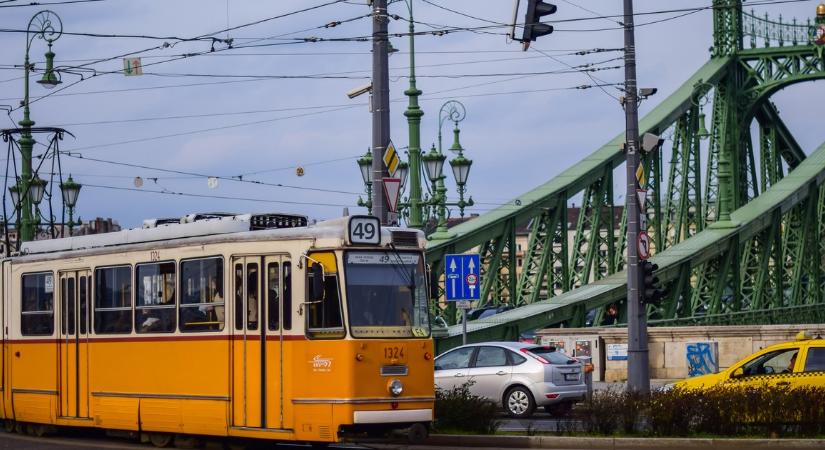 Vasárnap ne üljön autóba! Ezeken a helyeken lesz forgalomkorlátozás Budapesten - mutatjuk