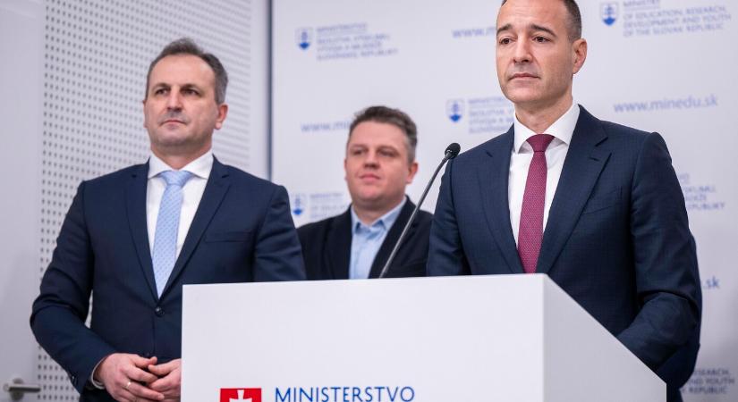 Egy év halasztást kér a magyar iskoláknak Gubík, a minisztérium újabb infókat csepegtetett az optimalizációról