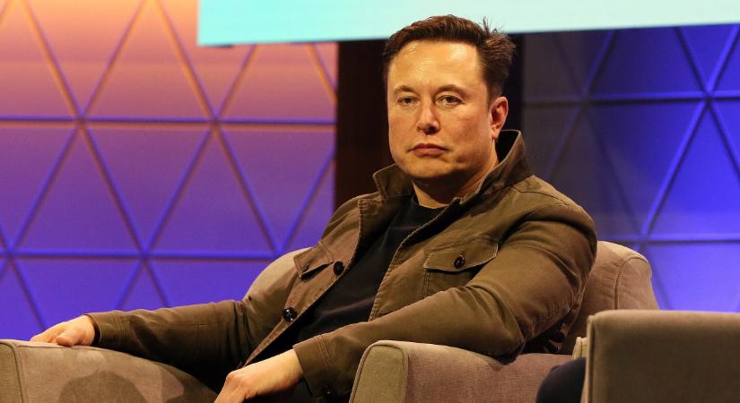 Elon Musk mielőbb megsemmisítené a Nemzetközi Űrállomást