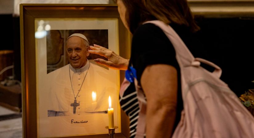 Fontos bejelentést Ferenc pápa állapotáról a kezelőorvosa