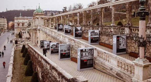 Az angyalok legyenek velük – Budapest ostroma a Várhegyen