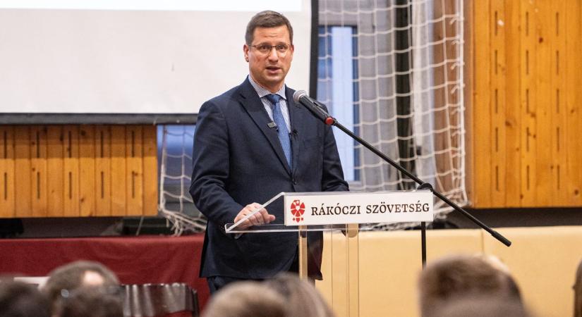 Gulyás Gergely köszönetet mondott