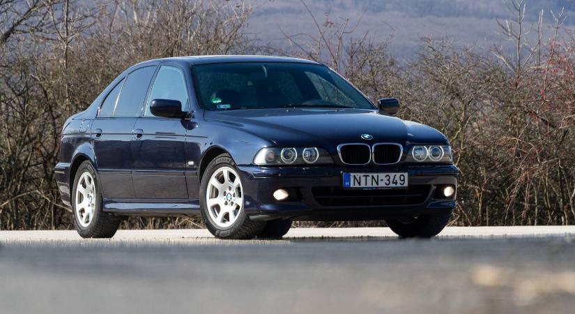 Gettósztárság helyett megbecsülés jár ennek a BMW-nek - Használtteszt: BMW 520i E39, 2001