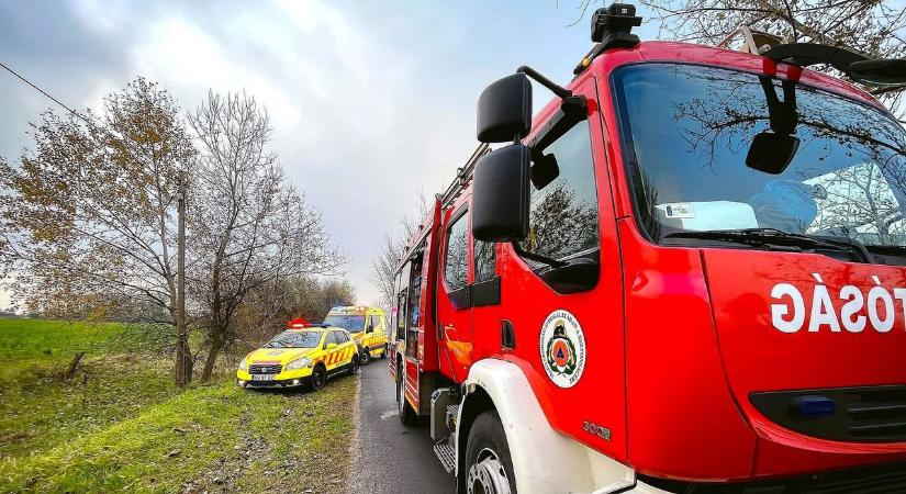 Szemtanúkból életmentők, a férfin tűzoltók segítettek