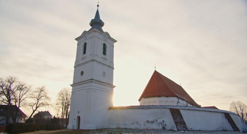 Erdély legjei: a zabolai református erődtemplom