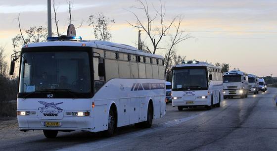 Izrael egyelőre mégsem enged szabadon 620 palesztin foglyot