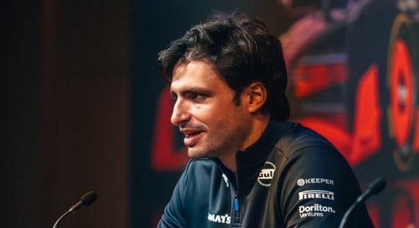 Sainz lett a GPDA új igazgatója Vettel helyén