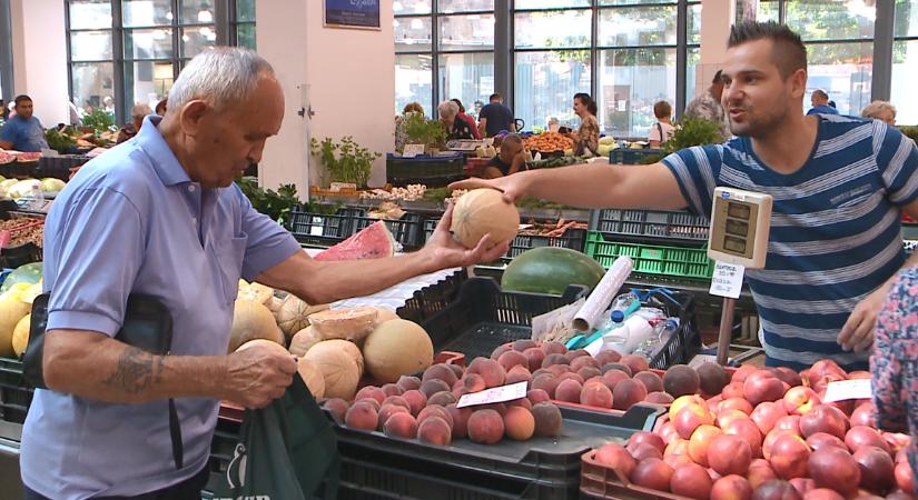 A nyugdíjasok visszatérítéséről beszélt a kormányszóvivő – videóval