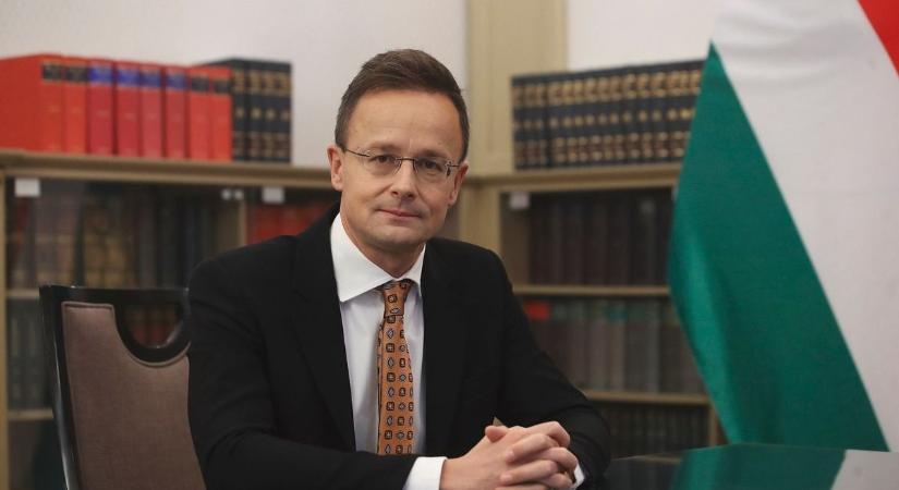 Szijjártó Péter: idén száz új gyár építése kezdődik el