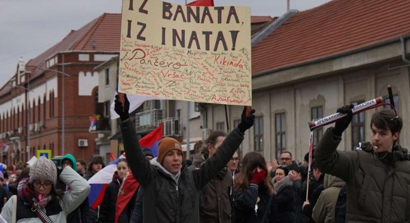 Versecen tüntetnek a bánáti egyetemisták