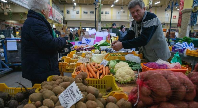 Így és ennyi pénzt kaphatnak vissza a nyugdíjasok, mutatjuk!