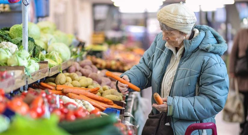 Mutatjuk, mennyi pénzt kaphatnak vissza a nyugdíjasok!