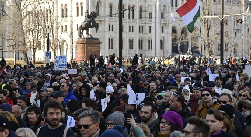 Visszautasítják a bírók azt az állítást, hogy nem is voltak ott a saját tüntetésükön