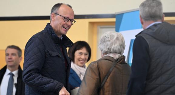 „Megnyertük a választásokat” – politikai fordulatot ígér a győztes Németországban