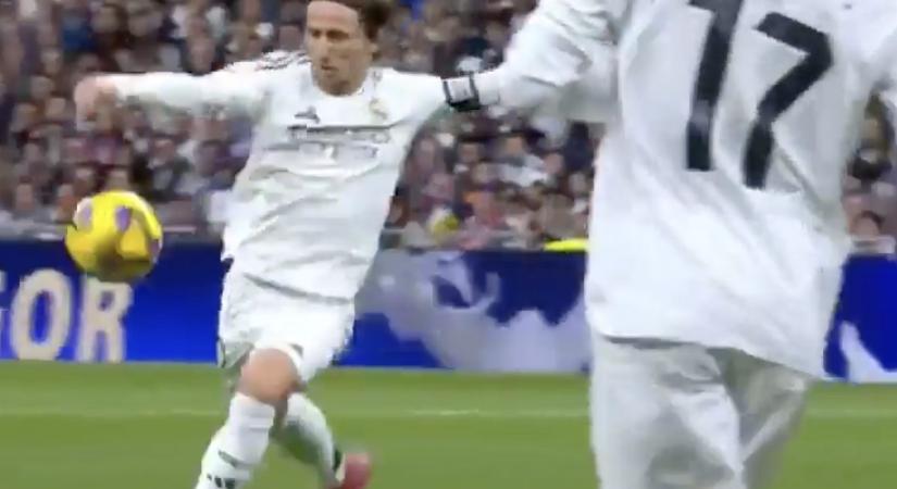 Ebből a szögből is látnod kell Luka Modric fantasztikus gólját