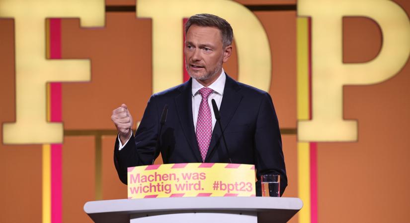 Kiestek a szabaddemokraták, Lindner visszavonul