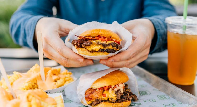 Jó eséllyel eddig rosszul etted a hamburgert, így kellene valójában