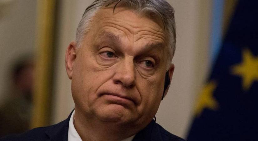 „Tóth Gabi 2.0”: Orbán Viktorral közös képe miatt ekézik a magyar énekesnőt