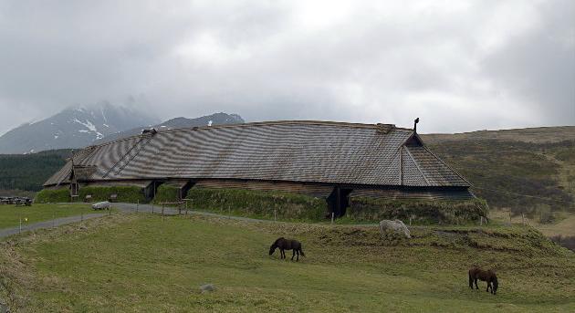 Elképesztő viking nagycsarnokot fedeztek fel Angliában