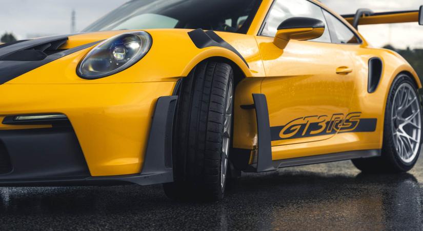 A Porsche és a Michelin új esőgumija meghosszabbítja a versenypályás szezont